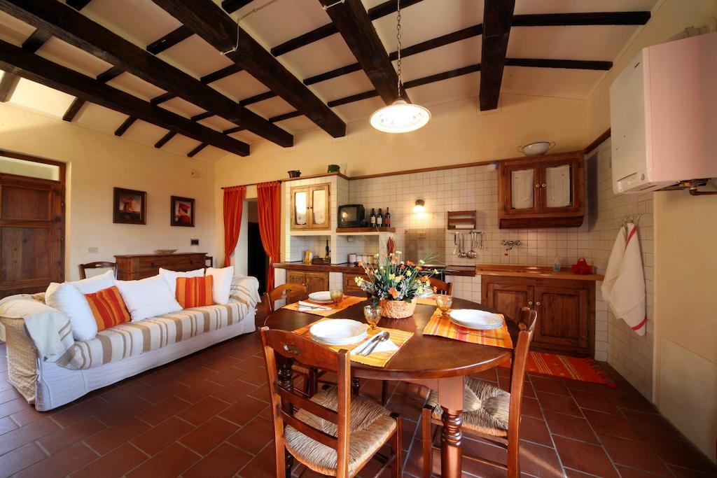 Agriturismo Caiburroni Pietralunga  Værelse billede